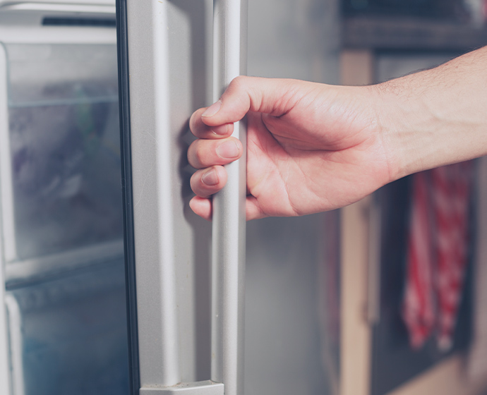 Refrigerator repair